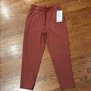 Lululemon Stretch High-Rise 7/8 Pant size 6